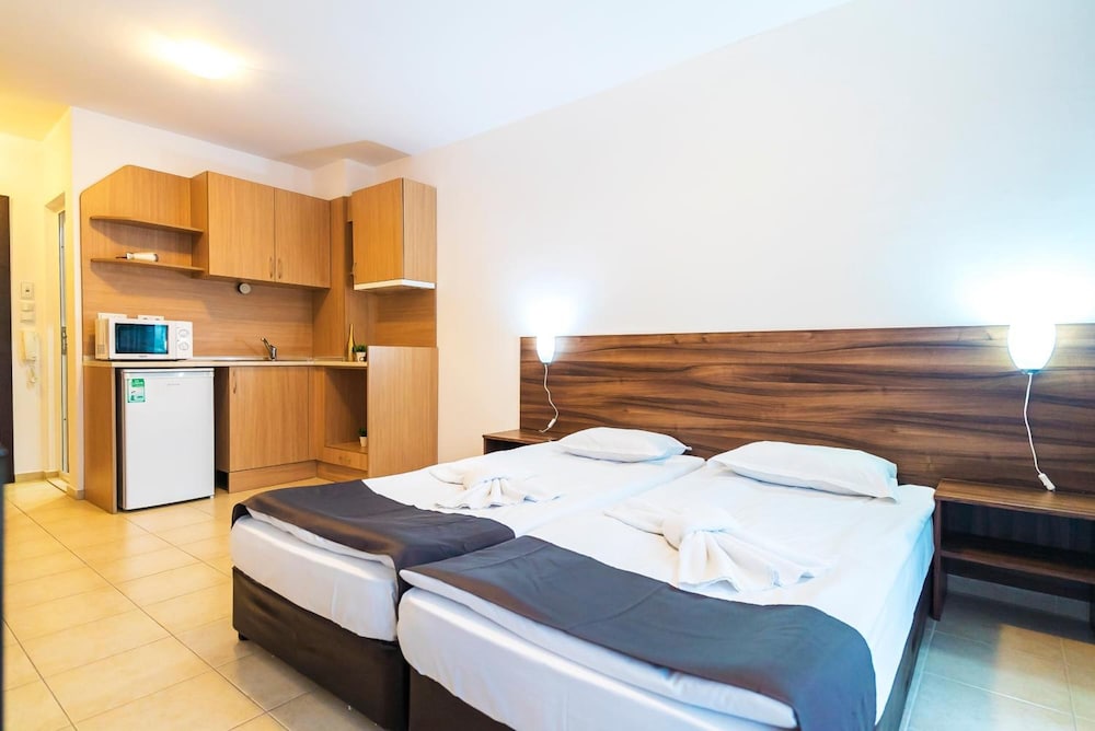 Admiral Plaza Hotel — Hotel rooms in Sunny Beach, Burgas Region