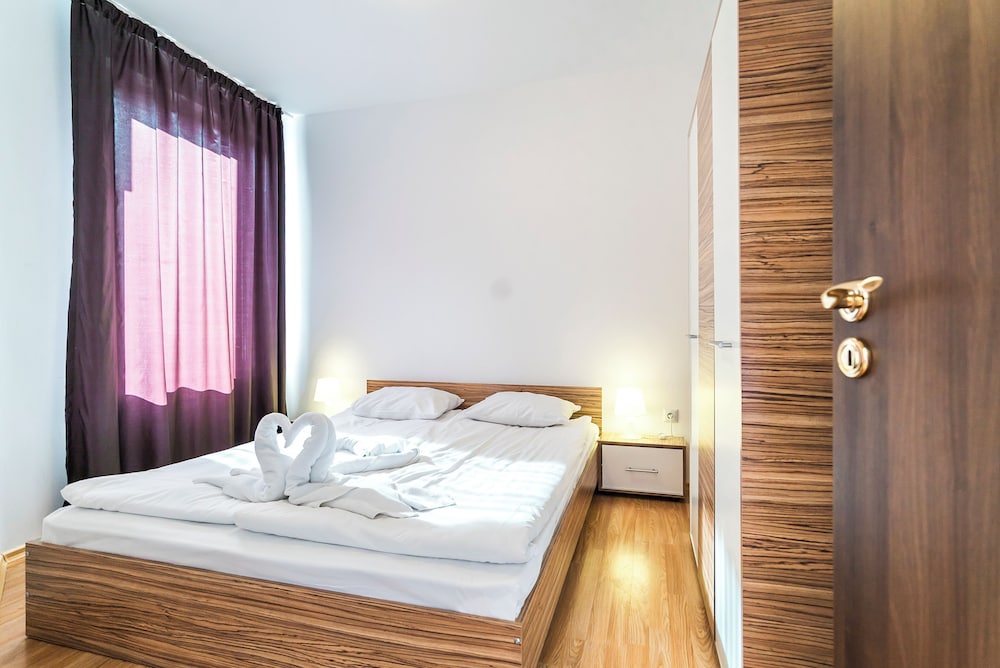 Admiral Plaza Hotel — Hotel rooms in Sunny Beach, Burgas Region