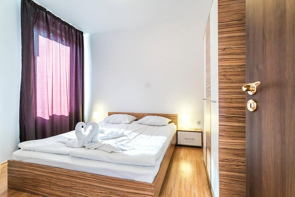 Admiral Plaza Hotel — Hotel rooms in Sunny Beach, Burgas Region