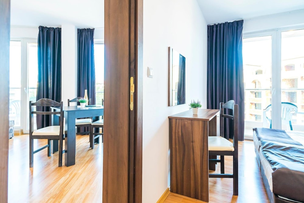 Admiral Plaza Hotel — Hotel rooms in Sunny Beach, Burgas Region