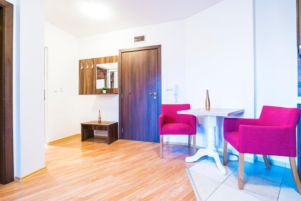Admiral Plaza Hotel — Hotel rooms in Sunny Beach, Burgas Region