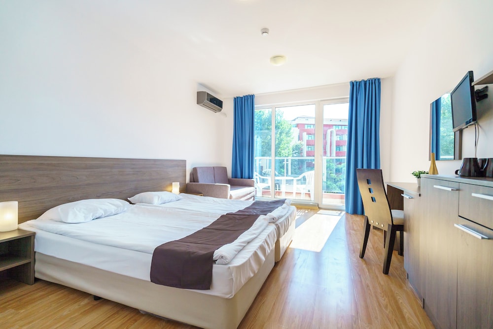 Admiral Plaza Hotel — Hotel rooms in Sunny Beach, Burgas Region