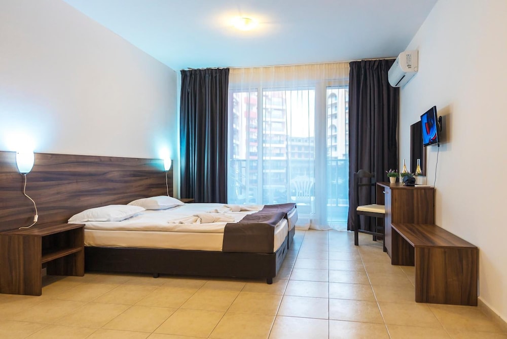 Admiral Plaza Hotel — Hotel rooms in Sunny Beach, Burgas Region