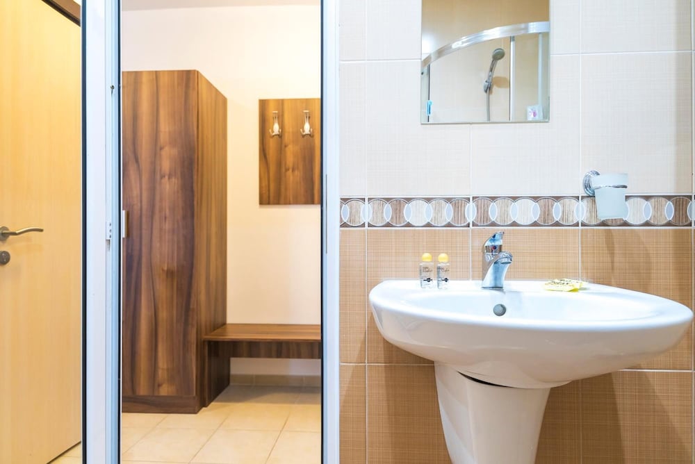 Admiral Plaza Hotel — Hotel rooms in Sunny Beach, Burgas Region