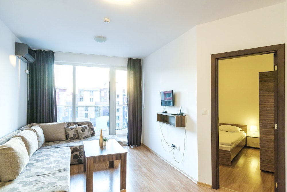 Admiral Plaza Hotel — Hotel rooms in Sunny Beach, Burgas Region