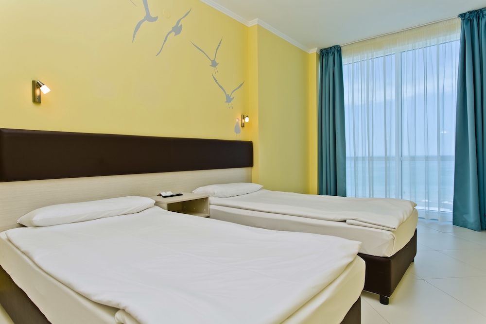 Blue Pearl Hotel — Hotel rooms in Sunny Beach, Burgas Region