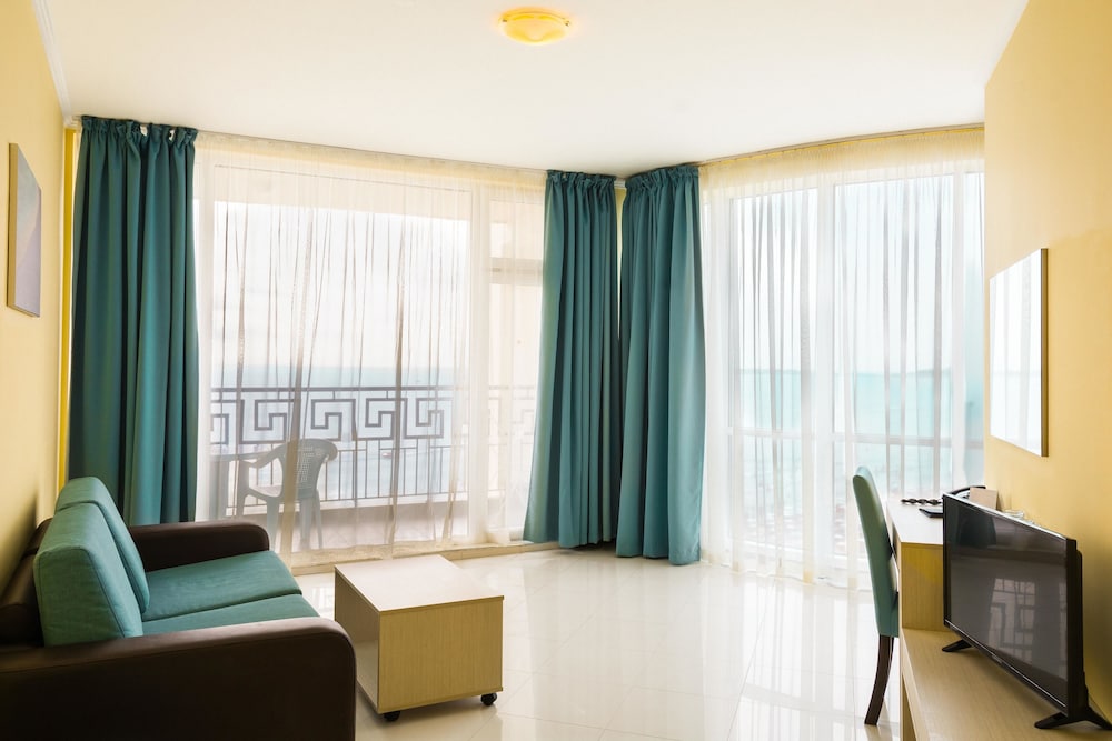 Blue Pearl Hotel — Hotel rooms in Sunny Beach, Burgas Region