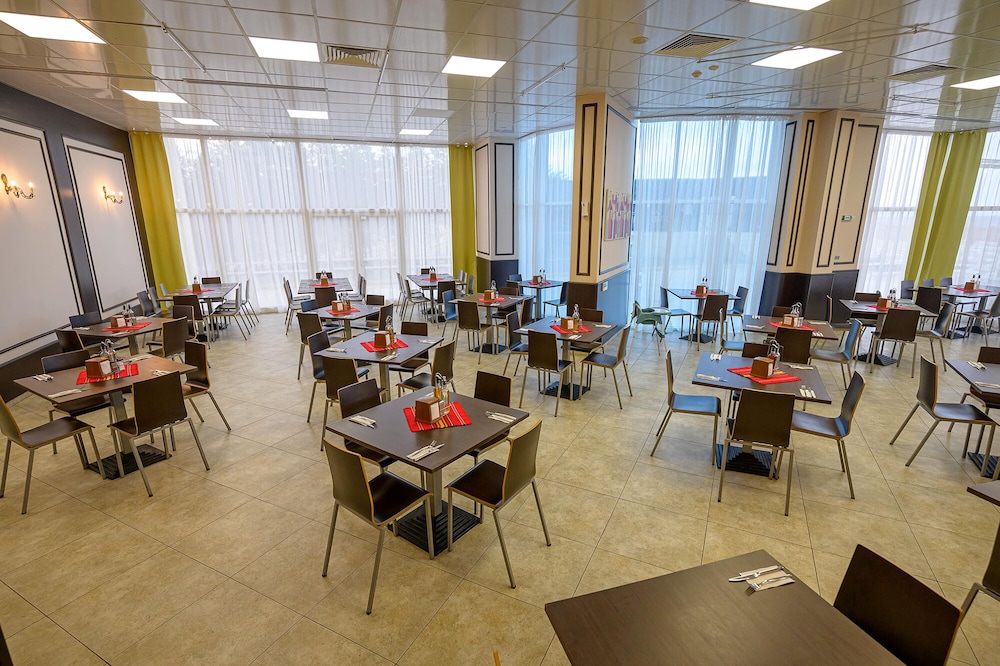 Blue Pearl Hotel — Restaurant & bars in Sunny Beach, Burgas Region