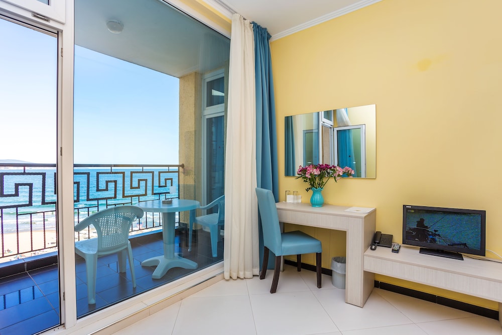 Blue Pearl Hotel — Hotel rooms in Sunny Beach, Burgas Region