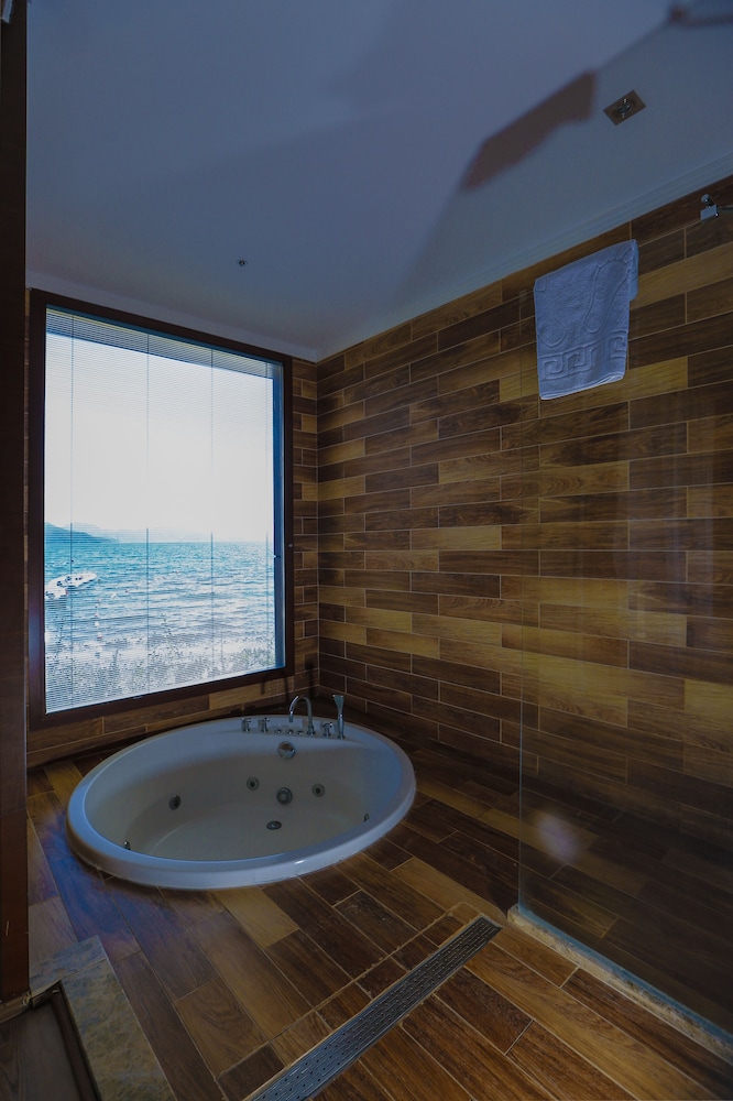 Fortezza Beach Resort — Hotel rooms in Hisarönü, Mugla