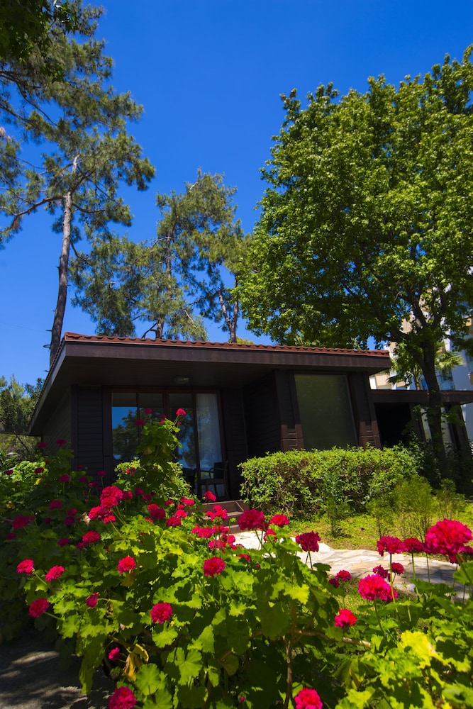 Fortezza Beach Resort — Hotel building in Hisarönü, Mugla