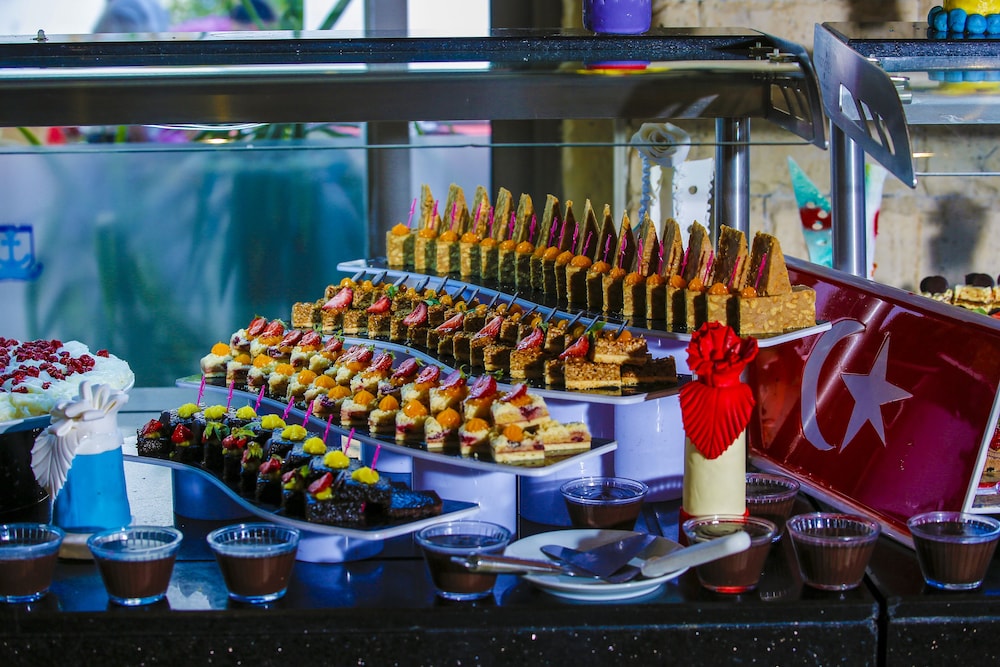 Fortezza Beach Resort — Restaurant & bars in Hisarönü, Mugla