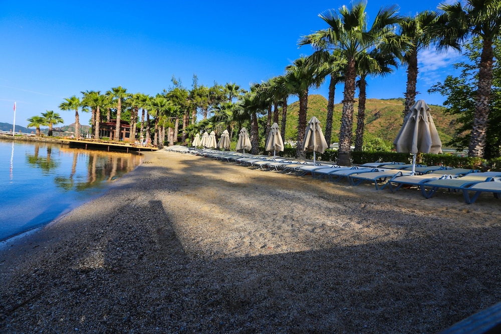 Fortezza Beach Resort — Beach in Hisarönü, Mugla
