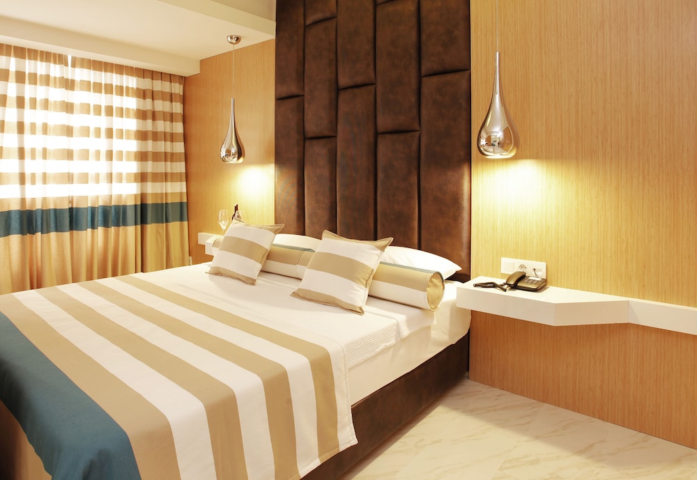 Kleopatra Suit Hotel — Hotel rooms in Alanya
