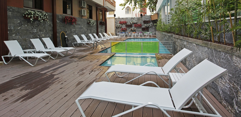 Kleopatra Suit Hotel — Main photo in Alanya