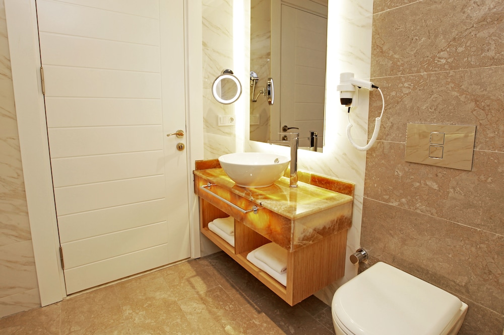 Kleopatra Suit Hotel — Hotel rooms in Alanya