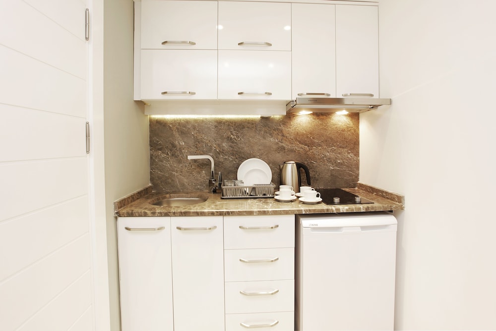 Kleopatra Suit Hotel — Hotel rooms in Alanya