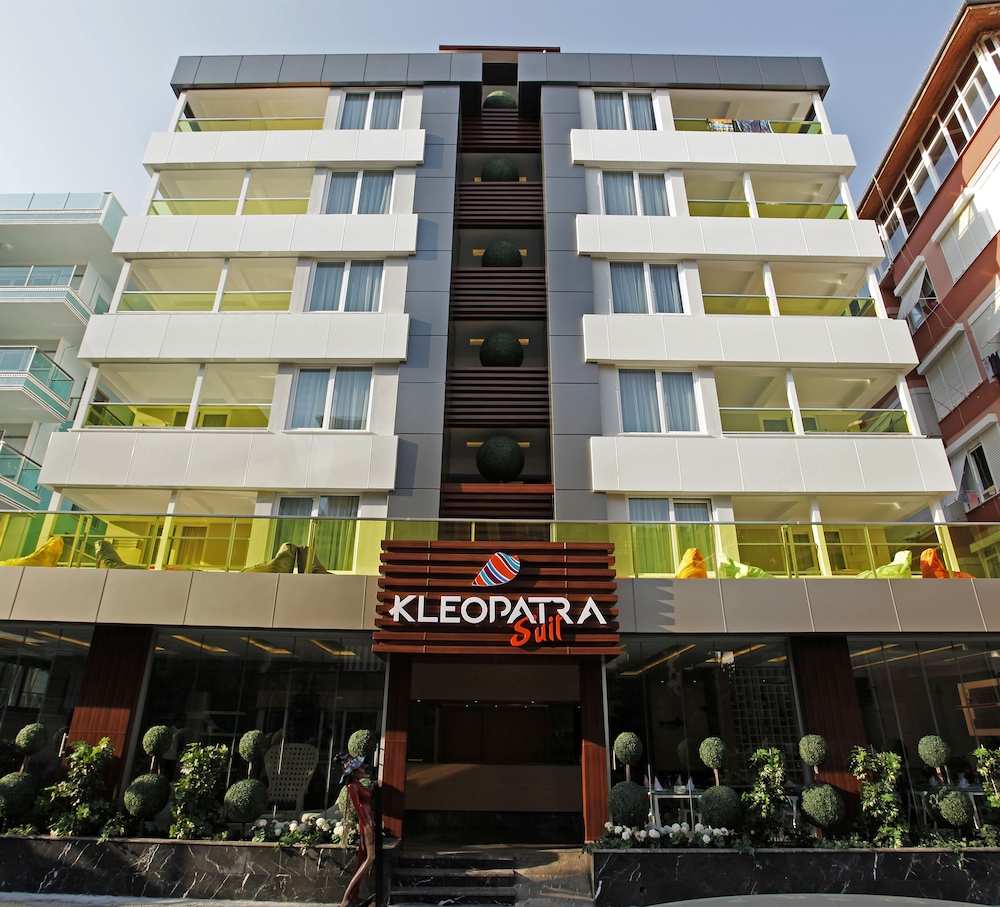 Kleopatra Suit Hotel — Hotel building in Alanya