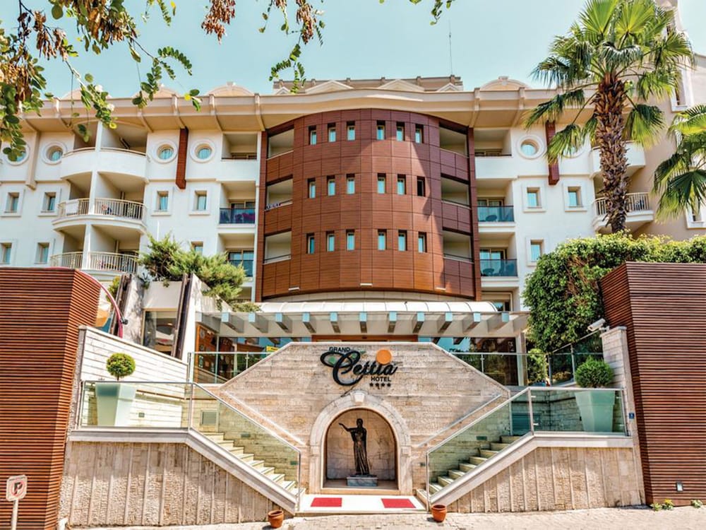 Grand Cettia Hotel — Hotel building in Marmaris, Mugla