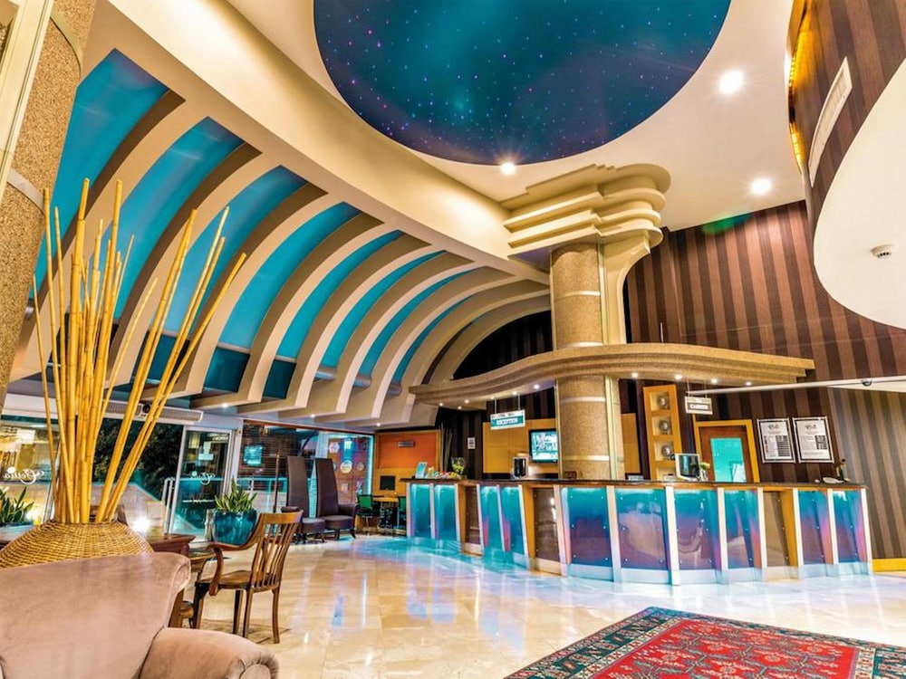 Grand Cettia Hotel — Hotel building in Marmaris, Mugla