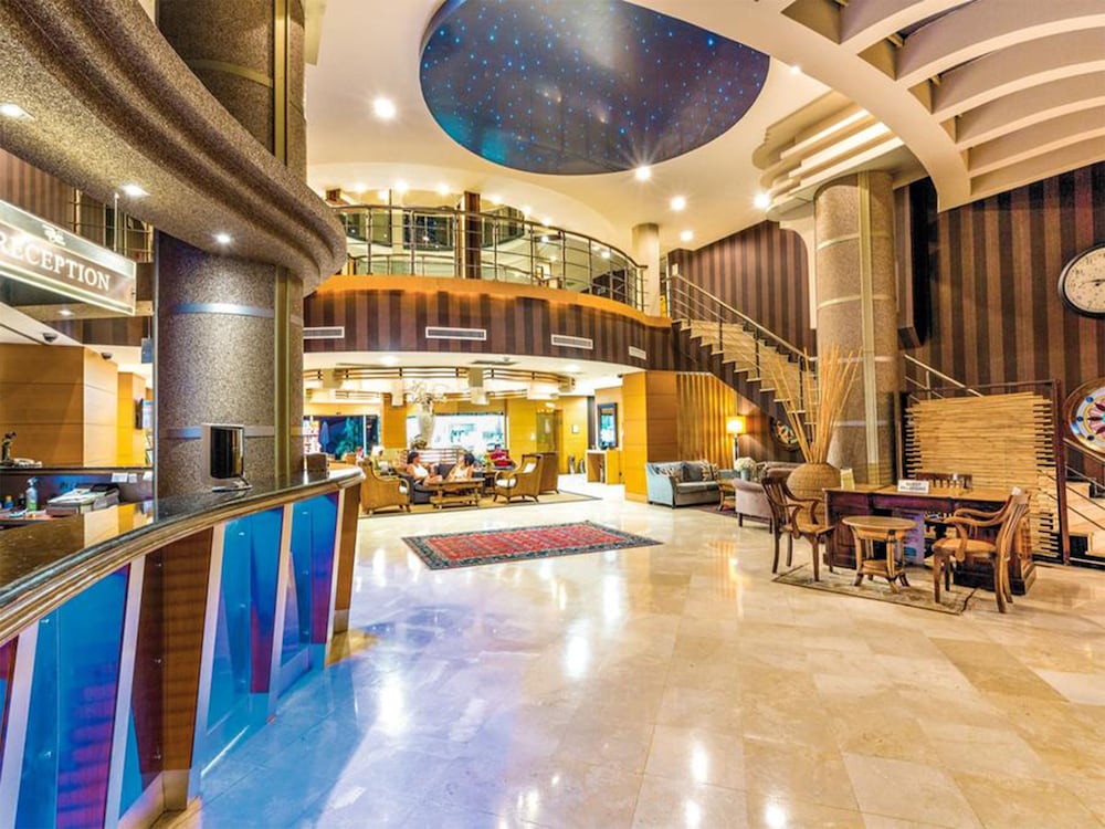 Grand Cettia Hotel — Hotel building in Marmaris, Mugla