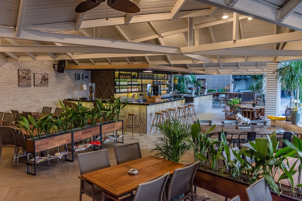 Grand Cettia Hotel — Restaurant & bars in Marmaris, Mugla
