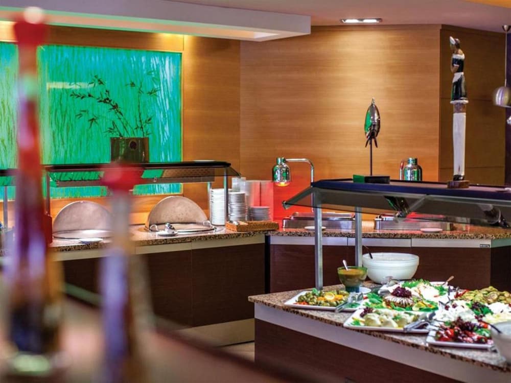 Grand Cettia Hotel — Restaurant & bars in Marmaris, Mugla