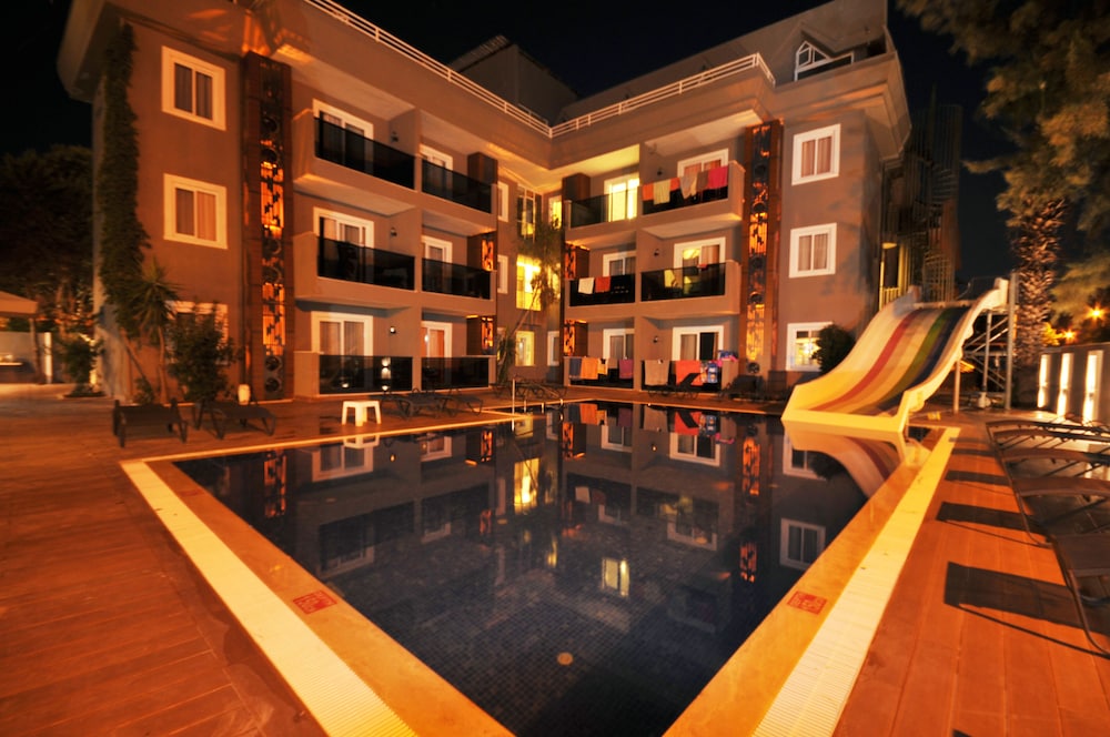 Isla Apartments — Swimming pool in Marmaris, Mugla