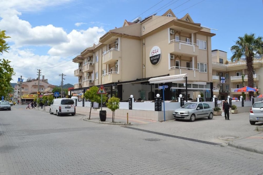 Isla Apartments — Hotel building in Marmaris, Mugla