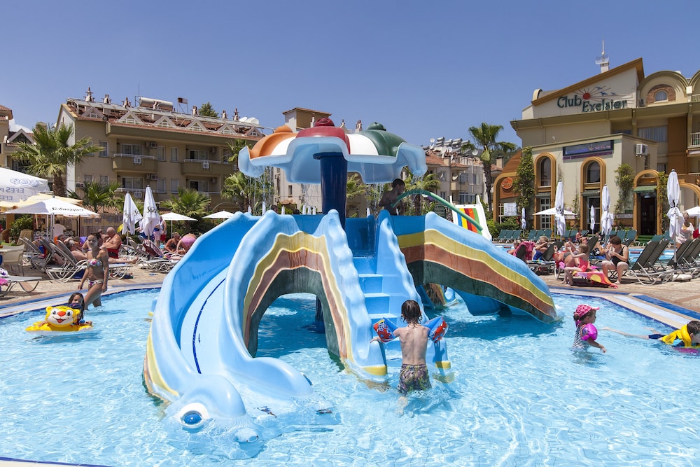 Exelsior Annex — Swimming pool in Marmaris, Mugla
