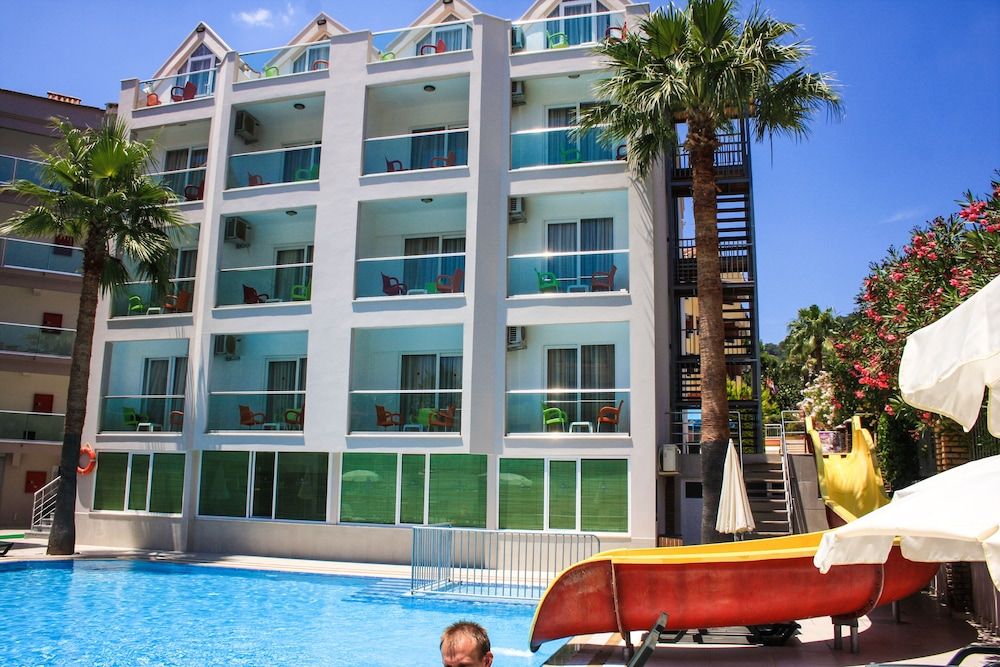 Palmea Hotel image