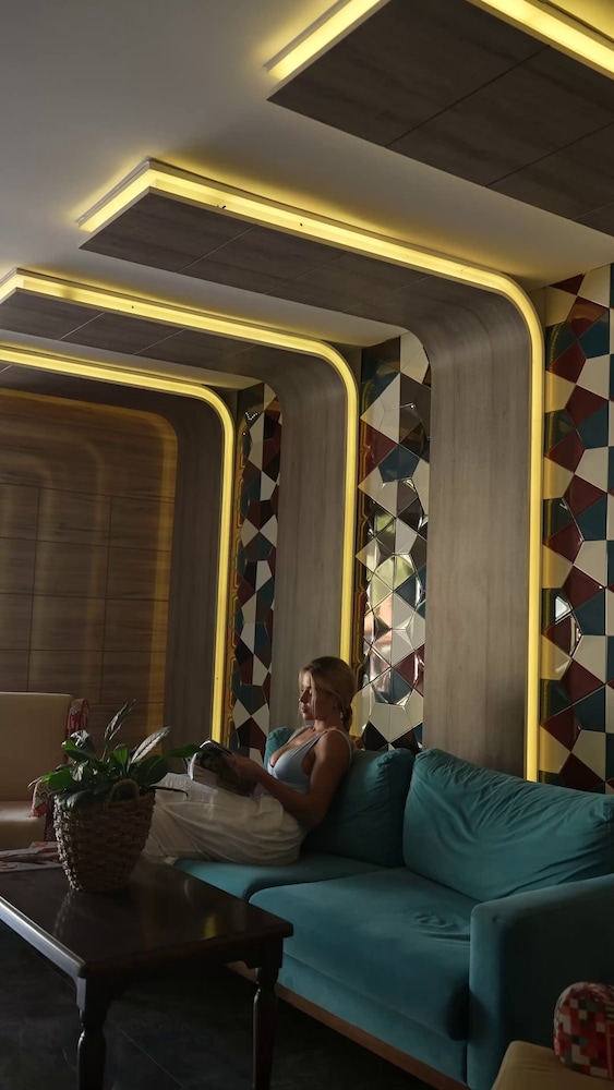 Ozgur Bey Spa Hotel — Spa in Alanya