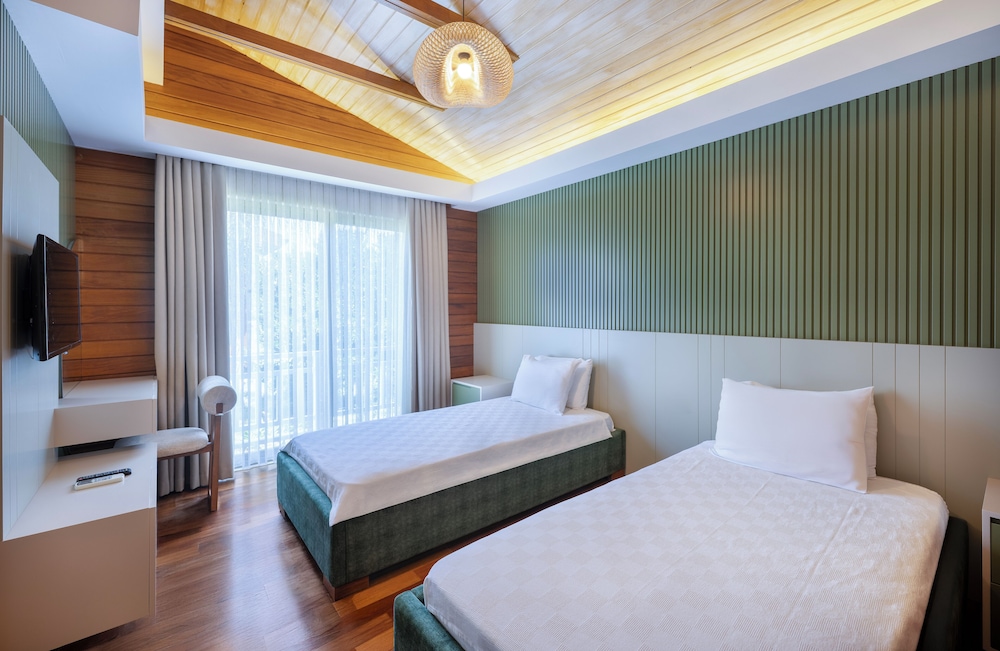 Cirali Hera Hotel — Hotel rooms in Kemer