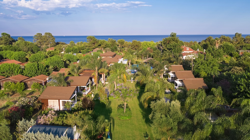 Cirali Hera Hotel — Swimming pool in Kemer