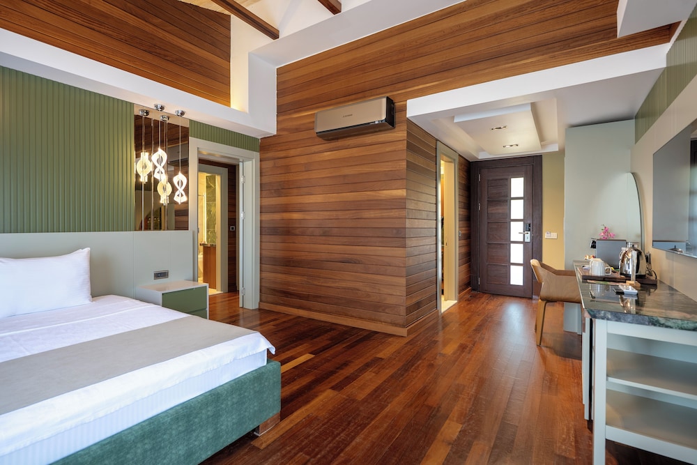 Cirali Hera Hotel — Hotel rooms in Kemer