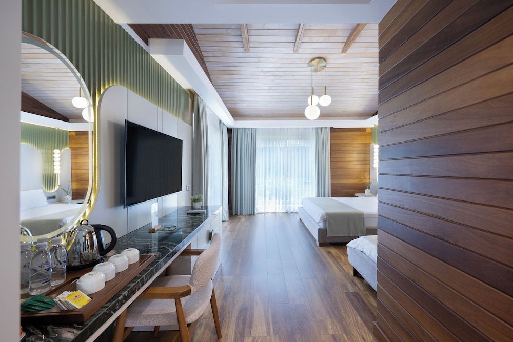 Cirali Hera Hotel — Hotel rooms in Kemer