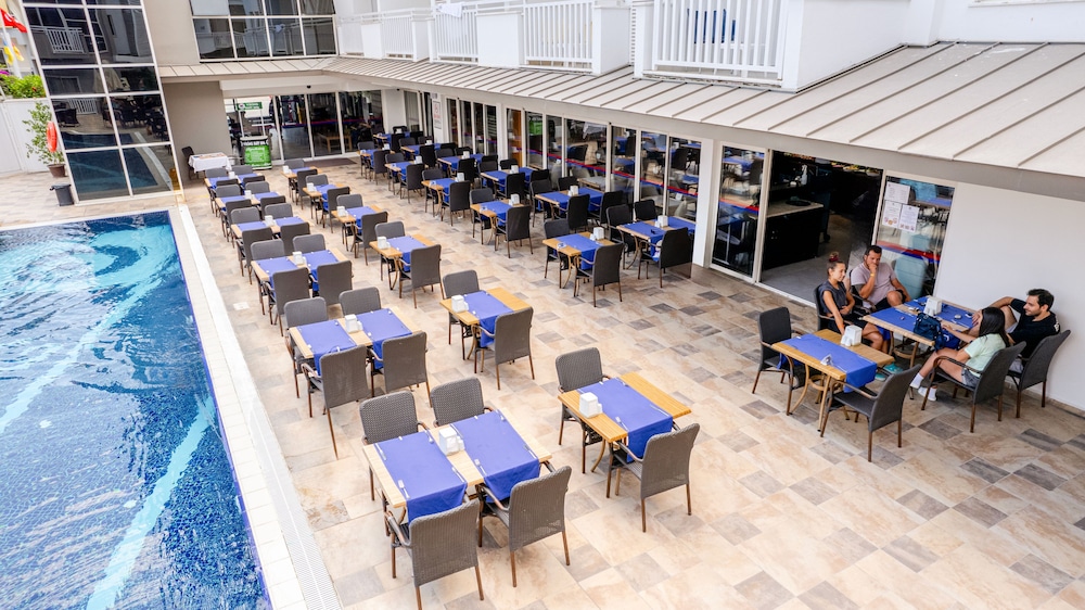 Viking Express Otel — Restaurant & bars in Kemer