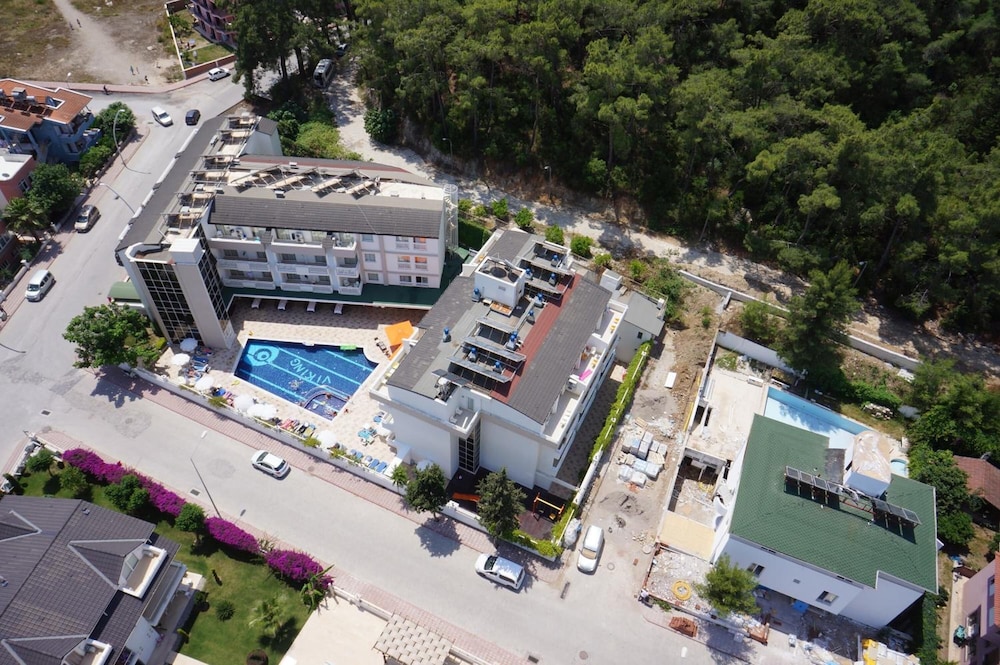 Viking Express Otel — Hotel building in Kemer