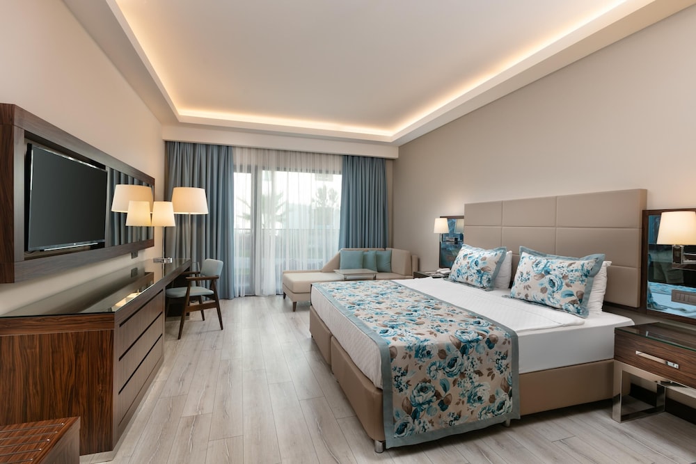 Seven Seas Hotel Life - Ultra All Inclusive — Hotel rooms in Kemer