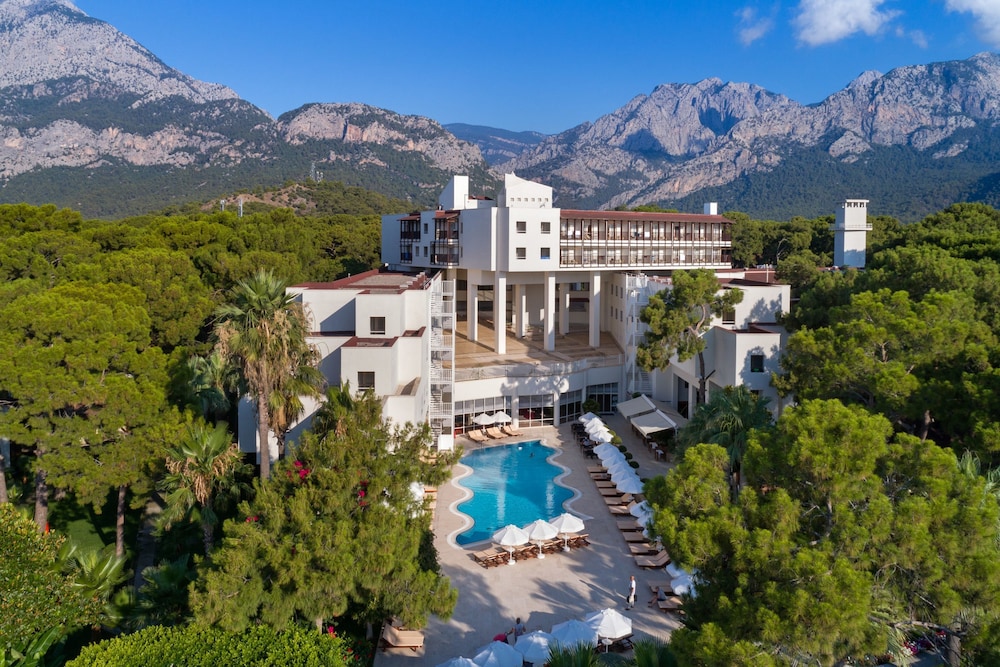 Seven Seas Hotel Life - Ultra All Inclusive — Hotel building in Kemer