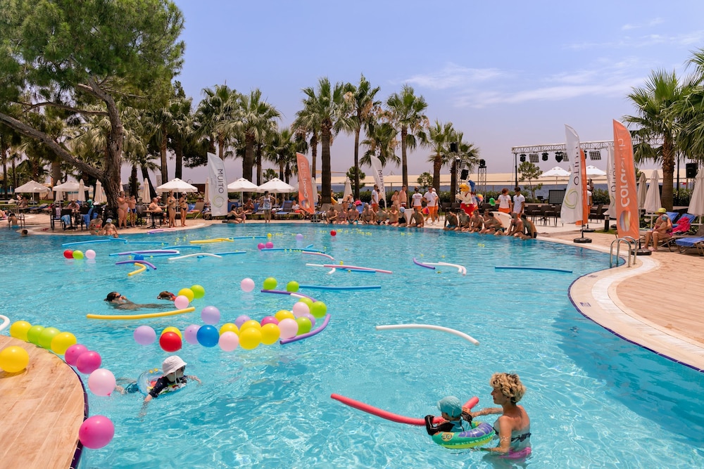 Seven Seas Hotel Life - Ultra All Inclusive — Swimming pool in Kemer
