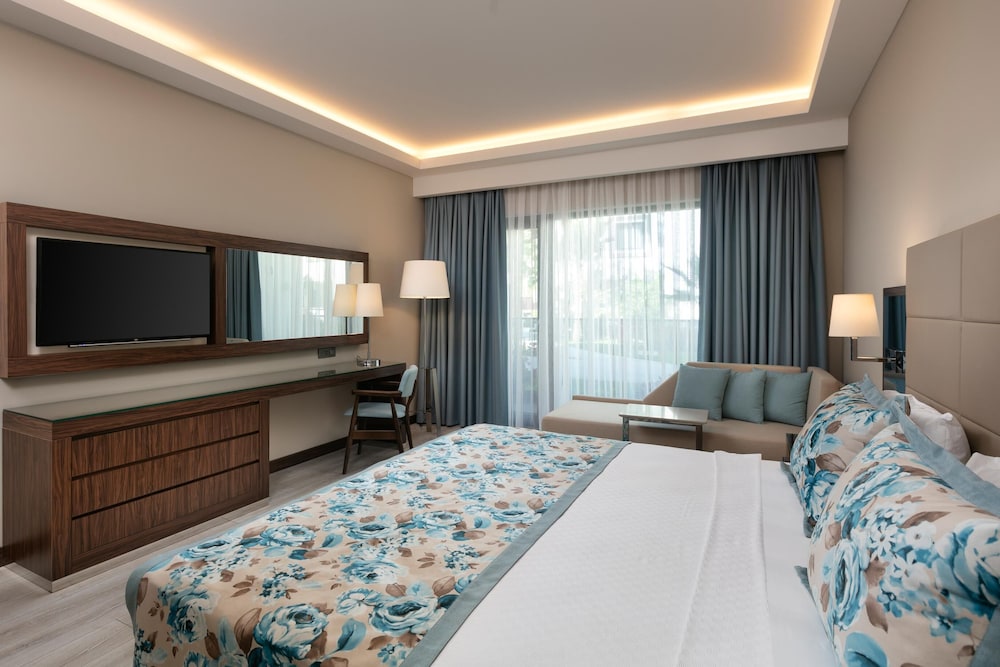 Seven Seas Hotel Life - Ultra All Inclusive — Hotel rooms in Kemer
