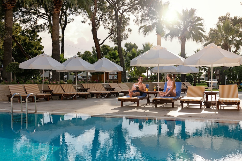 Seven Seas Hotel Life - Ultra All Inclusive — Swimming pool in Kemer