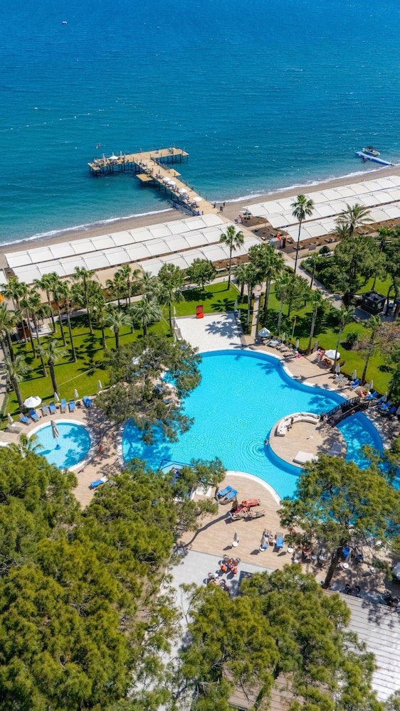 Seven Seas Hotel Life - Ultra All Inclusive — Swimming pool in Kemer
