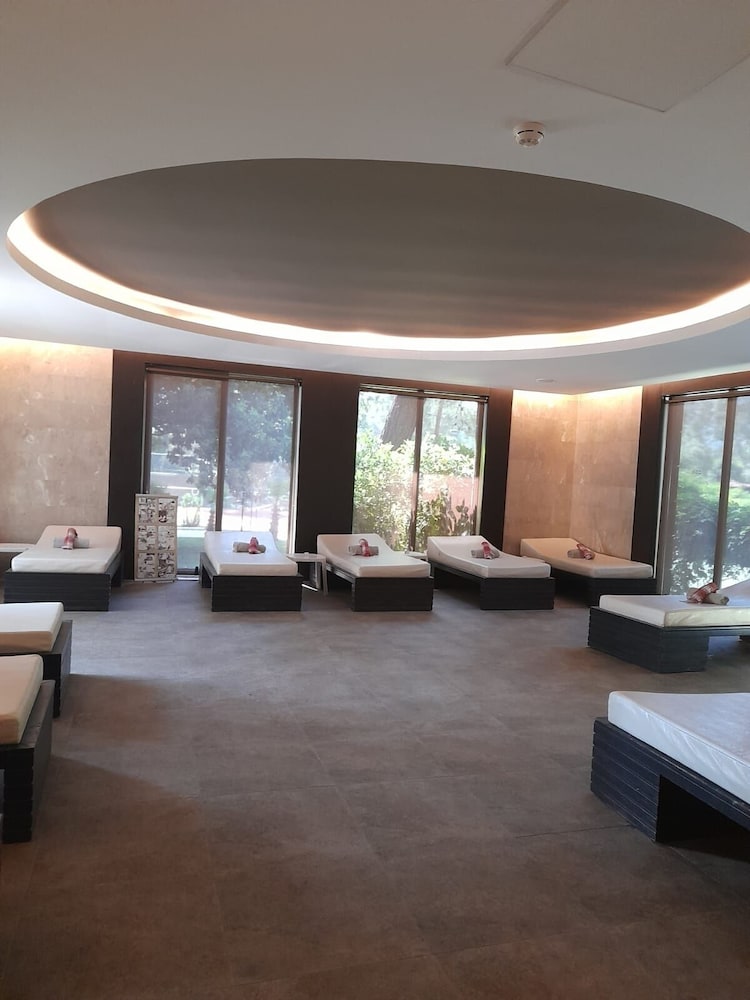 Kimeros Park Holiday Village — Spa in Kemer