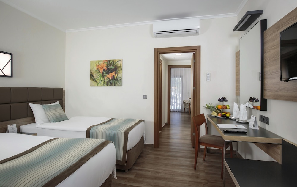 Kimeros Park Holiday Village — Hotel rooms in Kemer