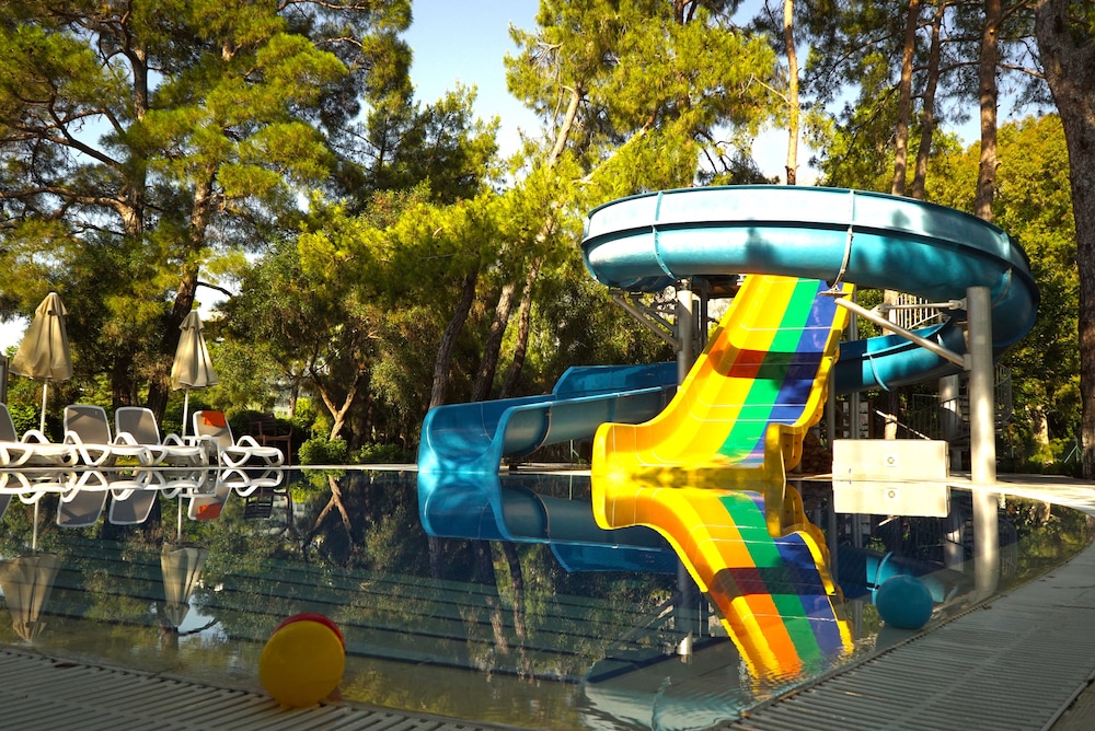 Kimeros Park Holiday Village — Attractions for children in Kemer
