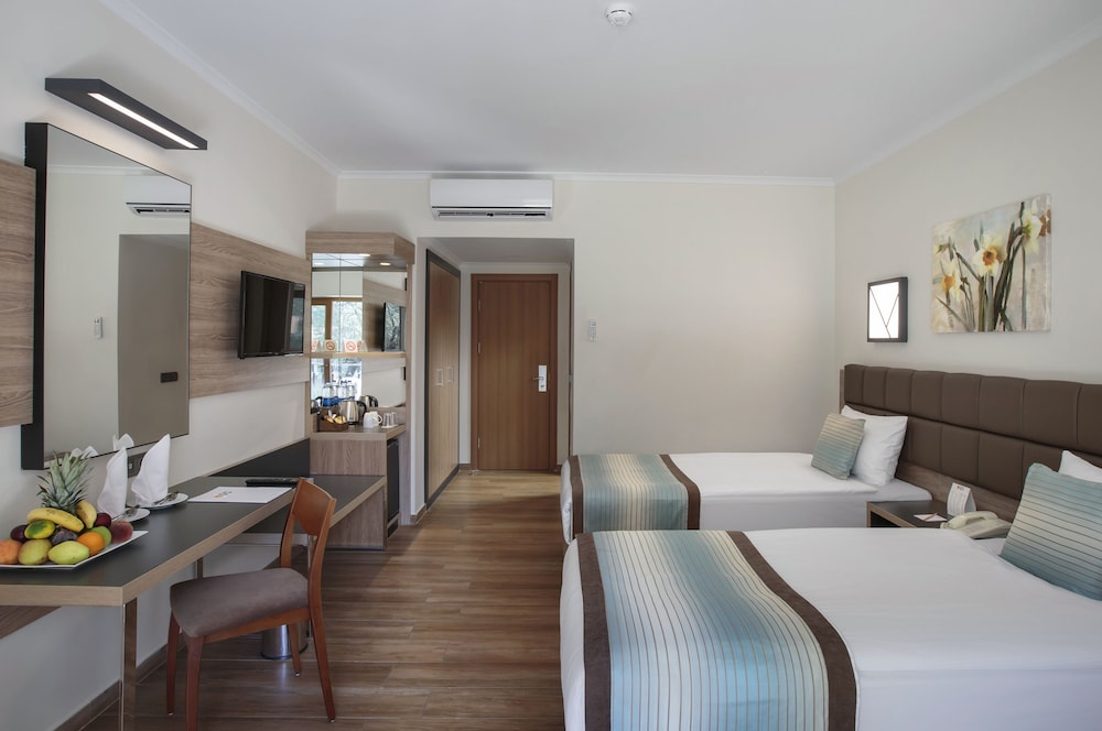 Kimeros Park Holiday Village — Hotel rooms in Kemer