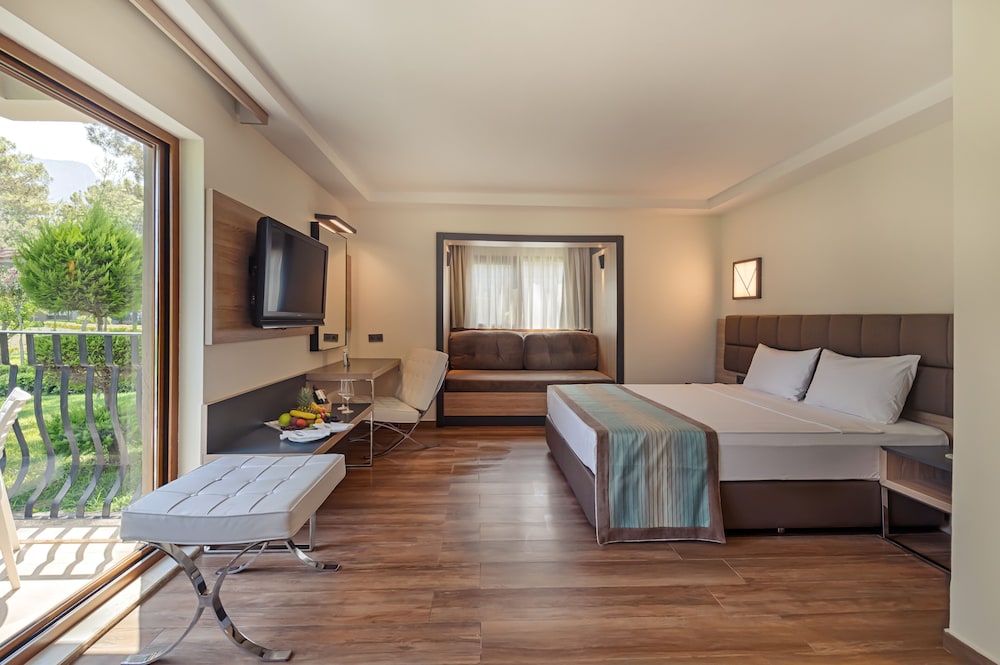 Kimeros Park Holiday Village — Hotel rooms in Kemer