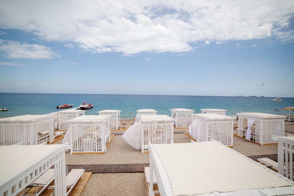 Fun Sun Family Club Saphire — Beach in Kemer